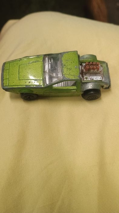 Продават се детски метални играчки