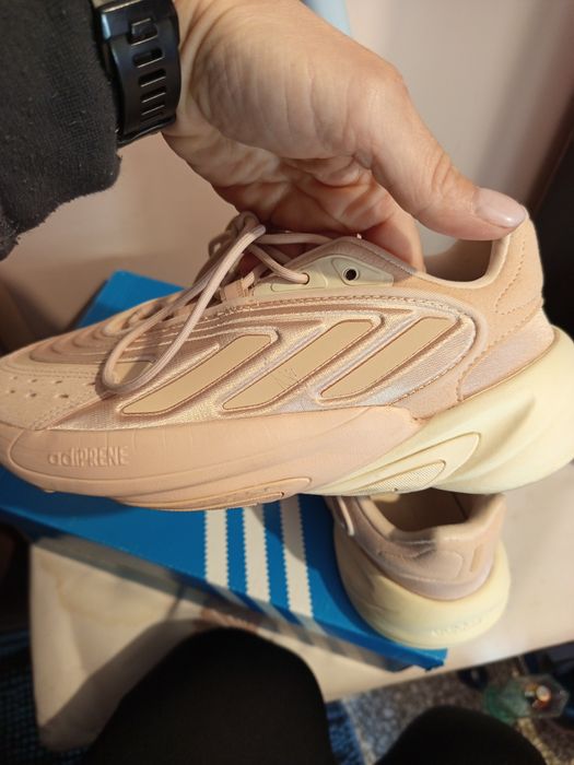 Маратонки  Nike и Adidas