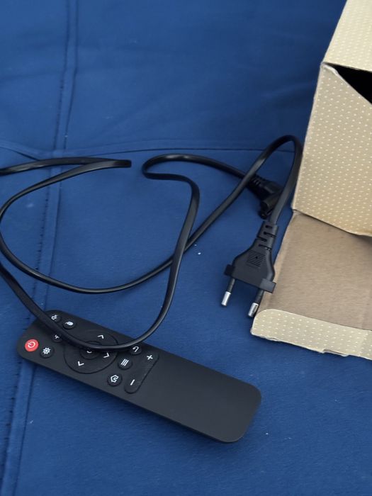 проектор сатылады срочноо қәзір алп кетем десеңдер беріп жіберем