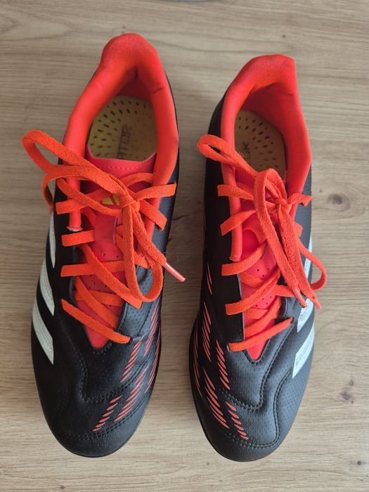 Футболни обувки - стоножки, "Адидас предатор", номер 41 и 1/3