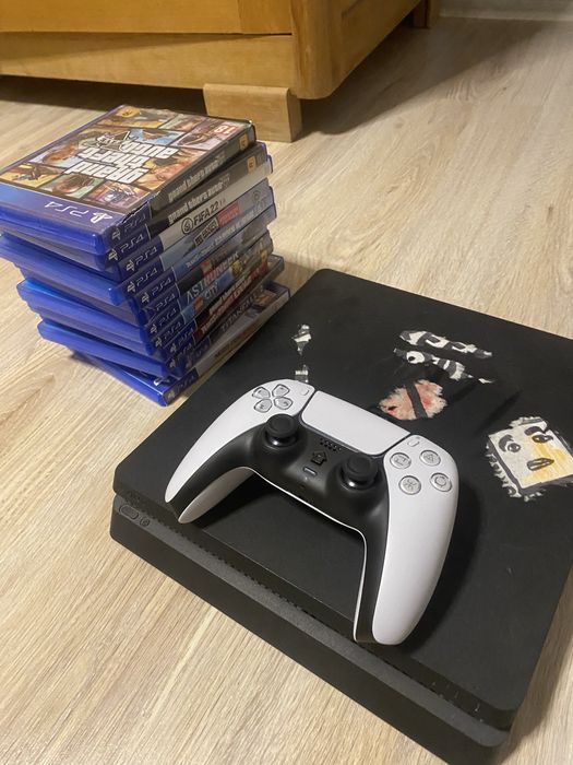 Pachet Gaming PS4 + Volan cu Pedale + Jocuri