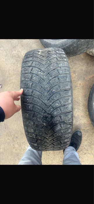 Шины зимние 215/55/r17