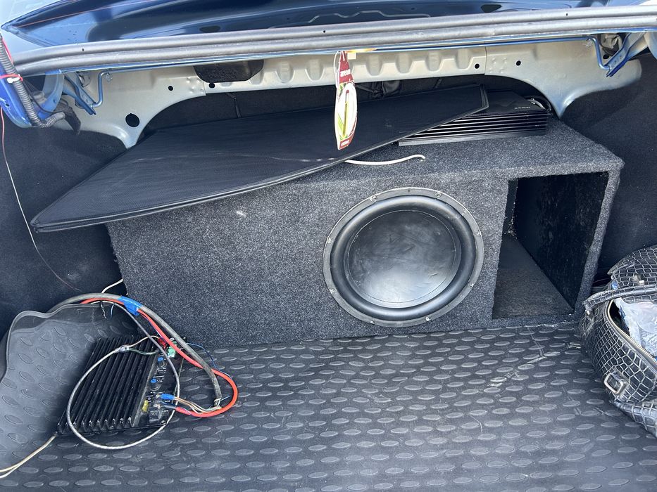 Продам сабуфер. Без усилител