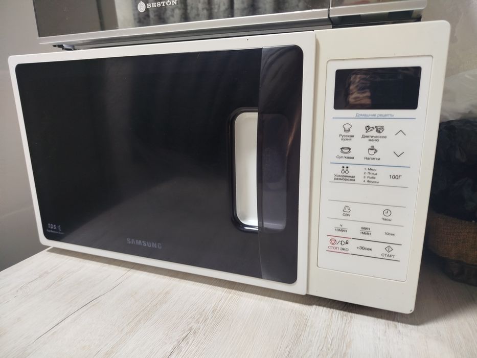 Продается своя микроволновка Самсунг биокерамика