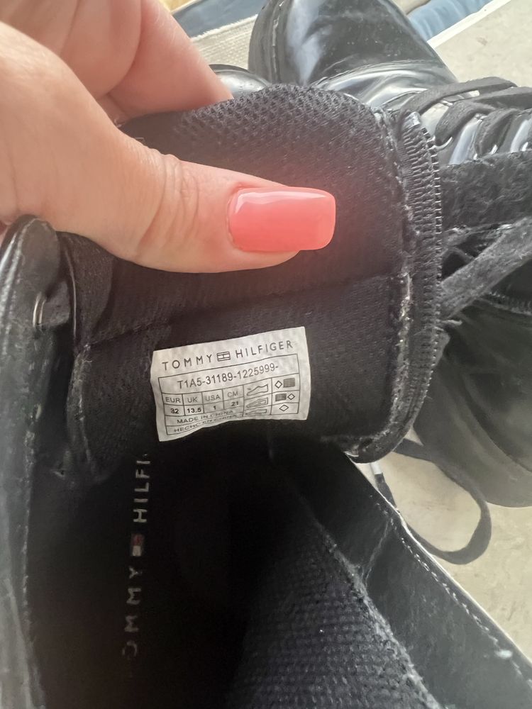 Детски боти Tommy Hilfiger/апрески Adidas 32номер