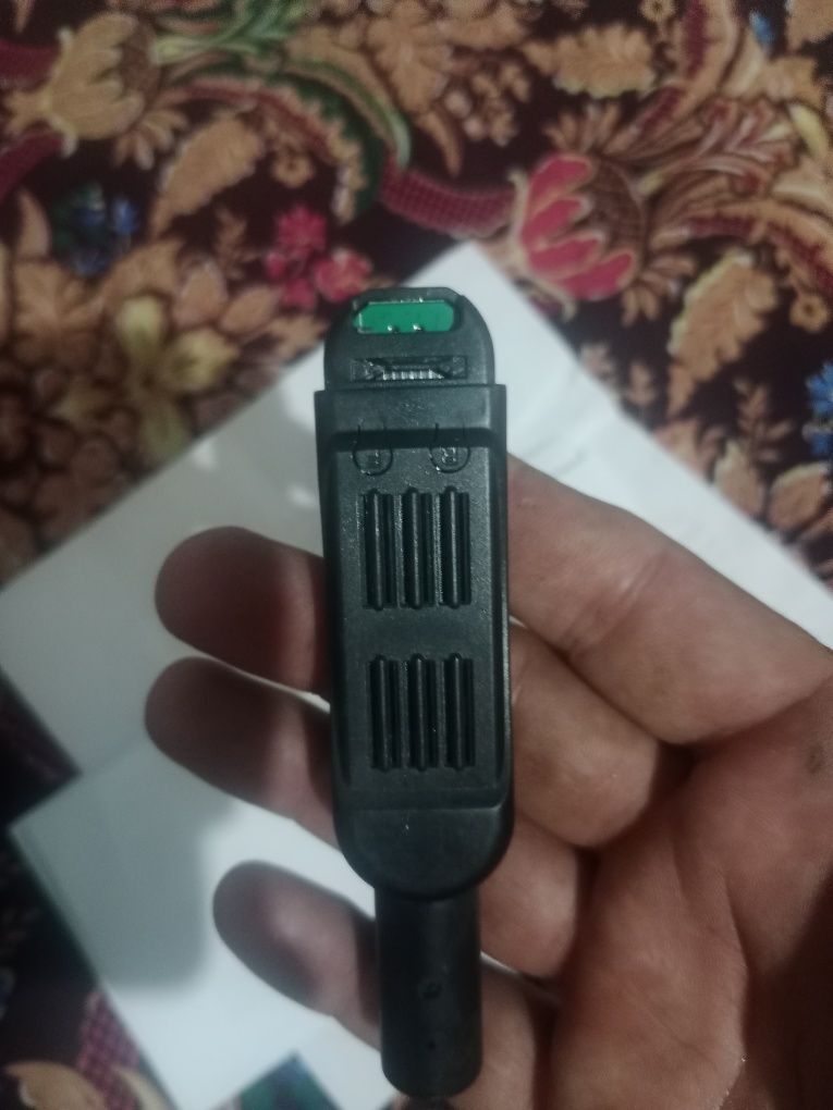 Camera sotiladi Fleshka ketadi. Ishlashi yaxshi