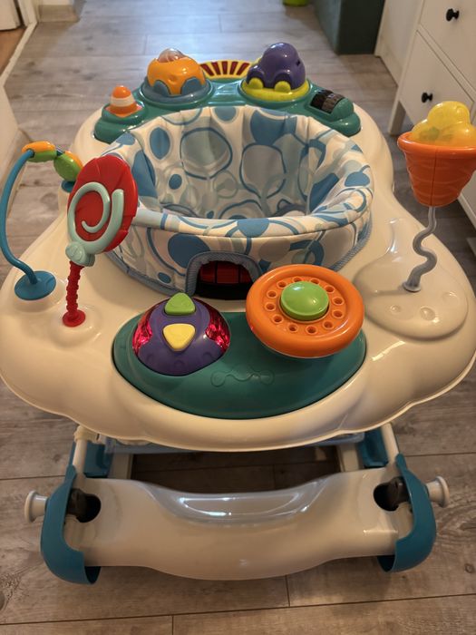 Premergator cu balansoar Coccolle Inizio albastru