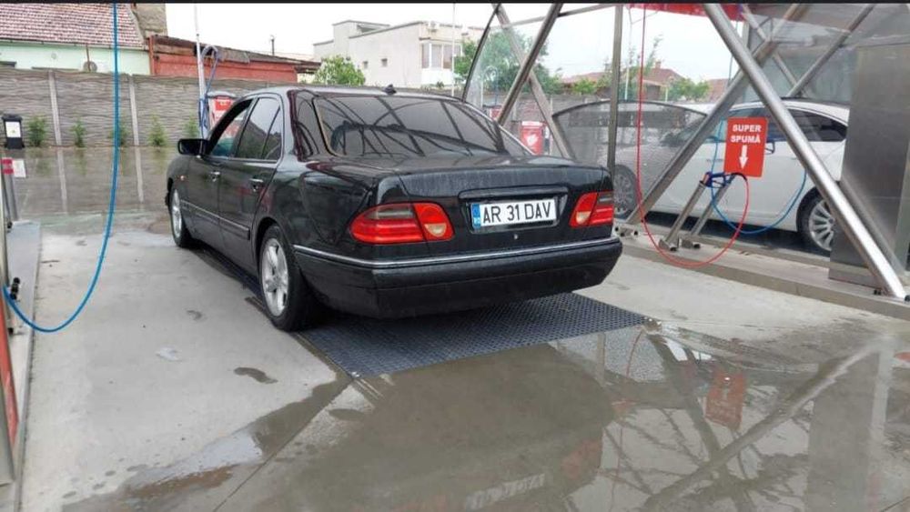 mercedes e class w210