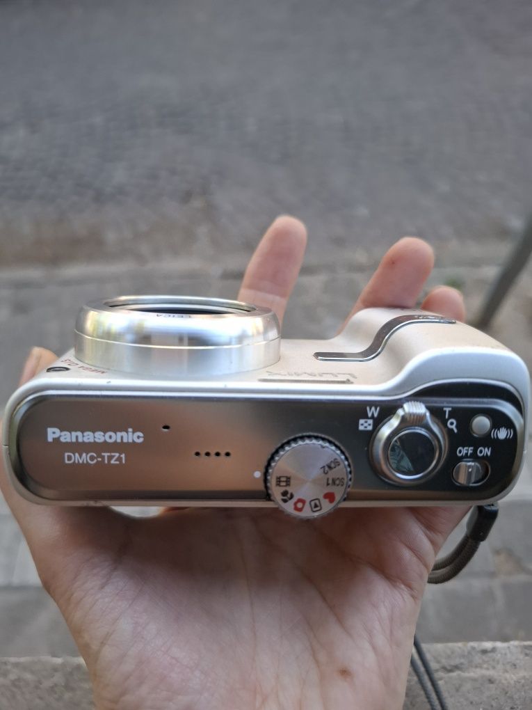 Компактен дигитален фотоапарат PANASONIC LUMIX TZ1