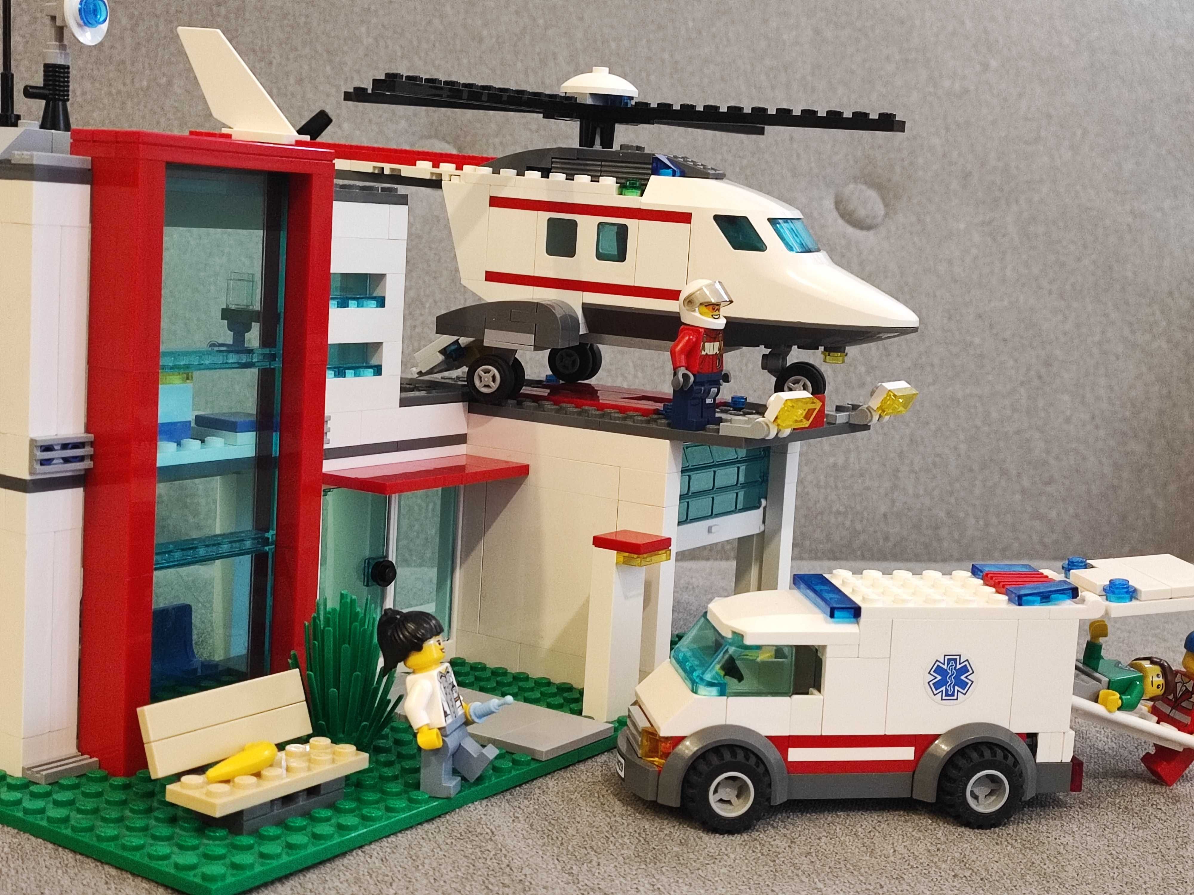 4429 LEGO City Helicopter Rescue - spital elicopter salvare ambulanta