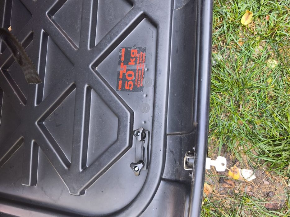 Vând cutie bagaje box portbagaj Forstinger cu sistem antifurt stare bu