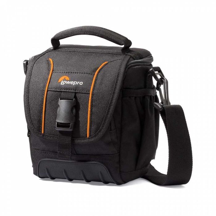 Чанта за фотоапарат Lowepro Adventura SH 120 II Черна