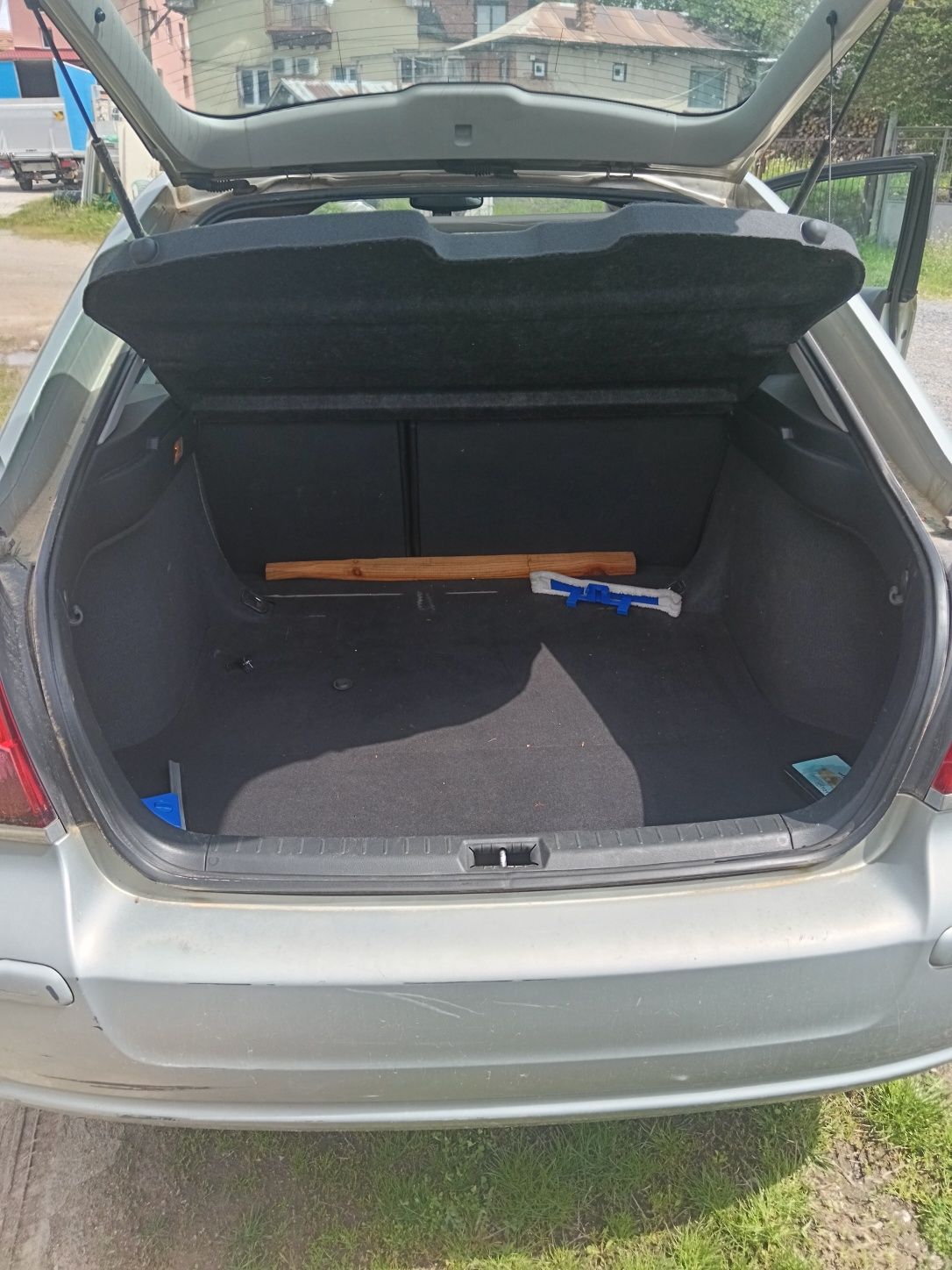 Toyota Avensis t25 2.0vvt  на части