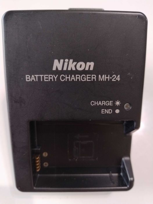 Фотоапарат Никон Nikon D5300- пълен комплект за снимане