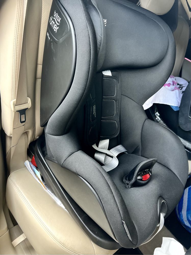 Стол за кола Britax Römer Trifix2 i-Size