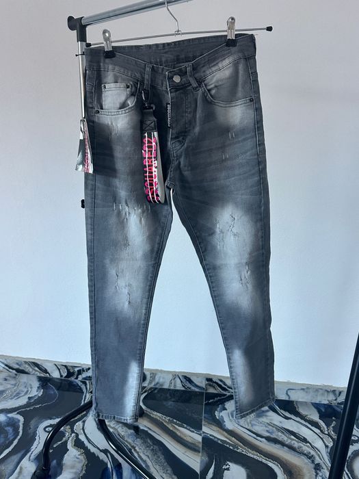 Blugi Dsq2! Calitate superioara!