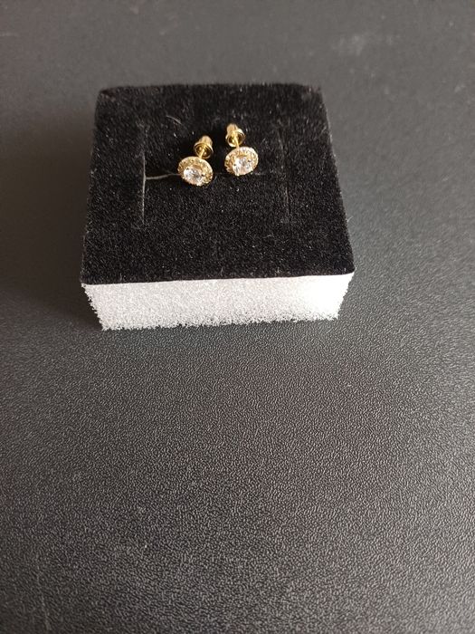 Cercei de aur galben de aur de 14 k