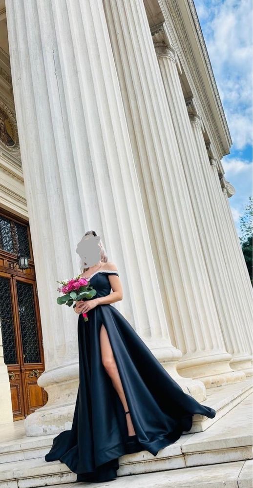 Vand rochie ocazie