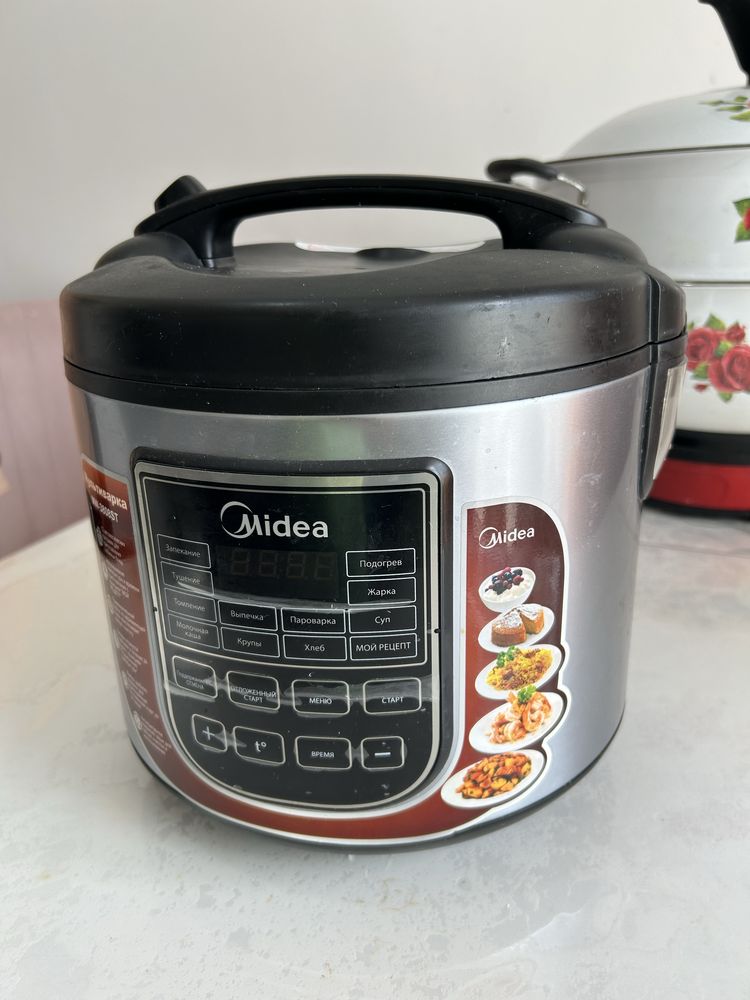 Мультиварка Midea MW-3808ST