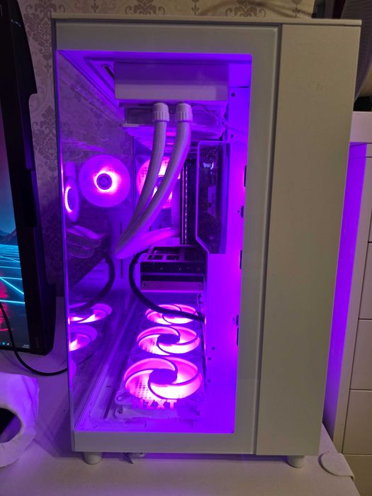 PC Workstation/Gaming Complet - Ryzen 9950x, RTX 5080, Racire Arctic