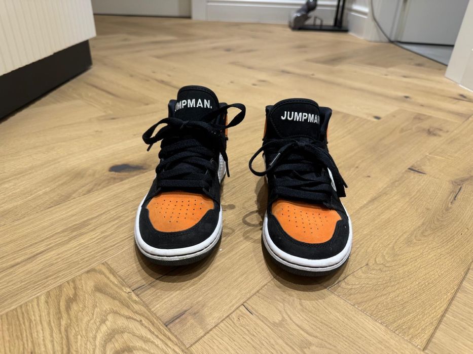 Tenesi Nike Off White si Jordan