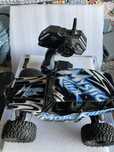 Masinuta Jeep RC 2.4 ghz stare perfecta de functionare lungime 30 cm
