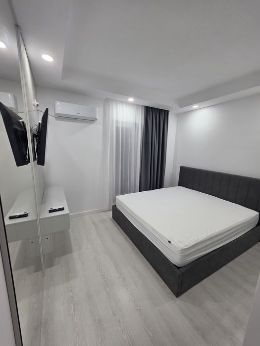 Inchiriere apartament 3 camere Cosmopolis - loc de parcare inclus