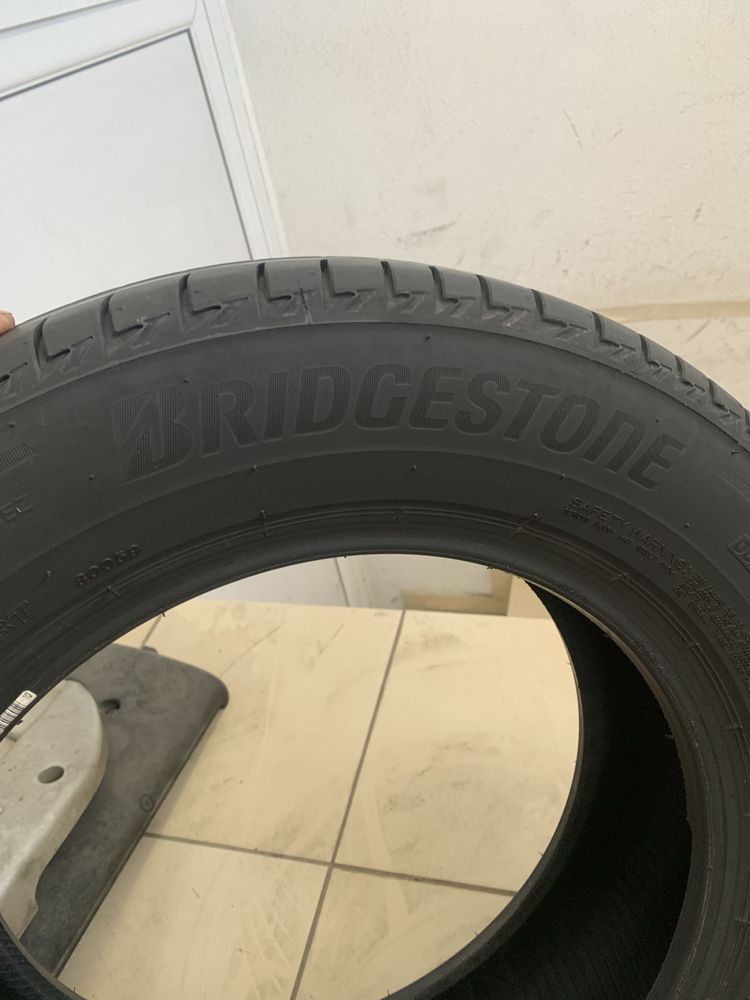 Автомобилни гуми 185/65/15 Bridgestone Turanza