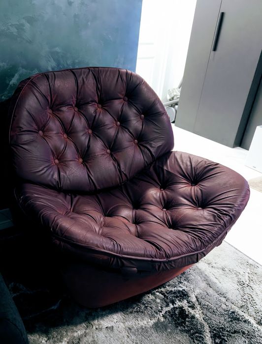 Vând două fotolii vintage imitație piele nu are defecte vizibile