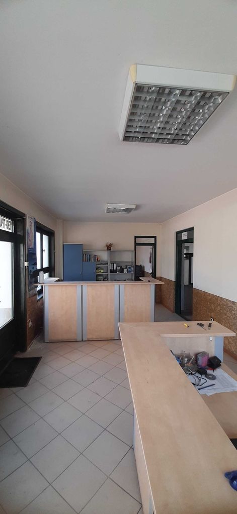 Продава се Хотел в Търговище, Център - 720 кв.м за 347 €/кв.м - Снимка #4