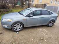 dezmembrez ford mondeo ghia