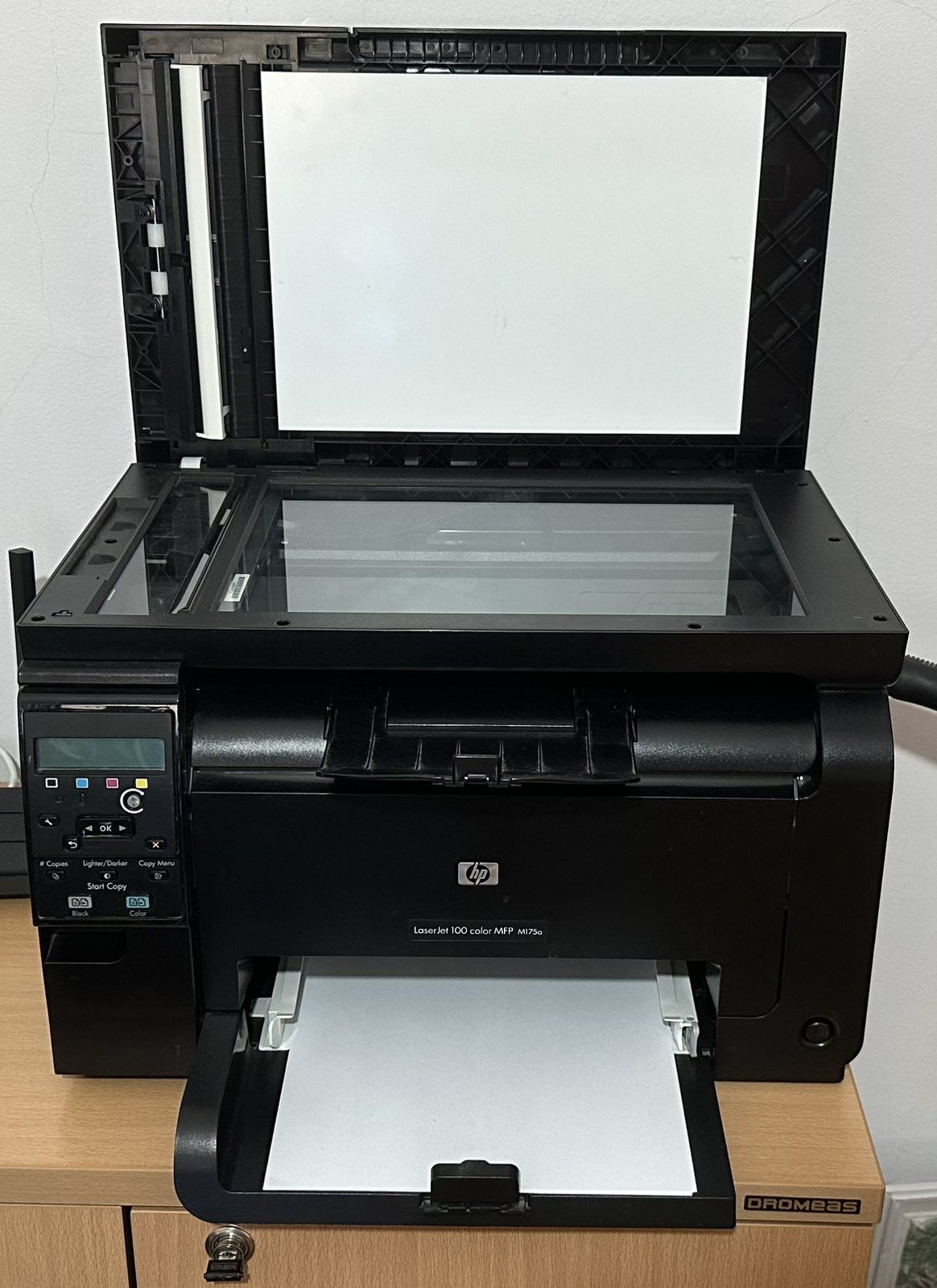 Цветен принтер - HP LaserJet Pro 100 color MFP M175a