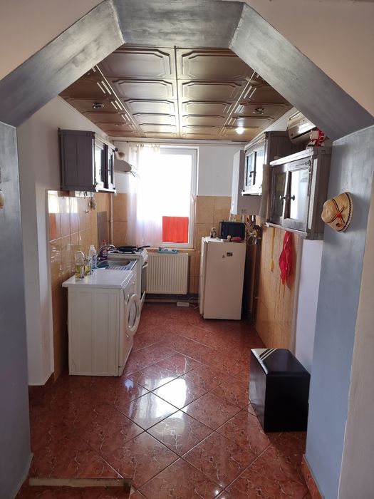 Apartament central de închiriat