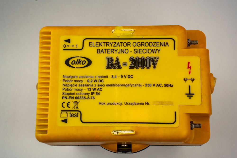 Aparat de impulsuri pentru garduri electrice!