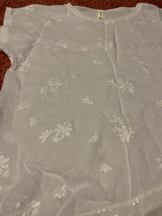 Bluza alba cu insertii