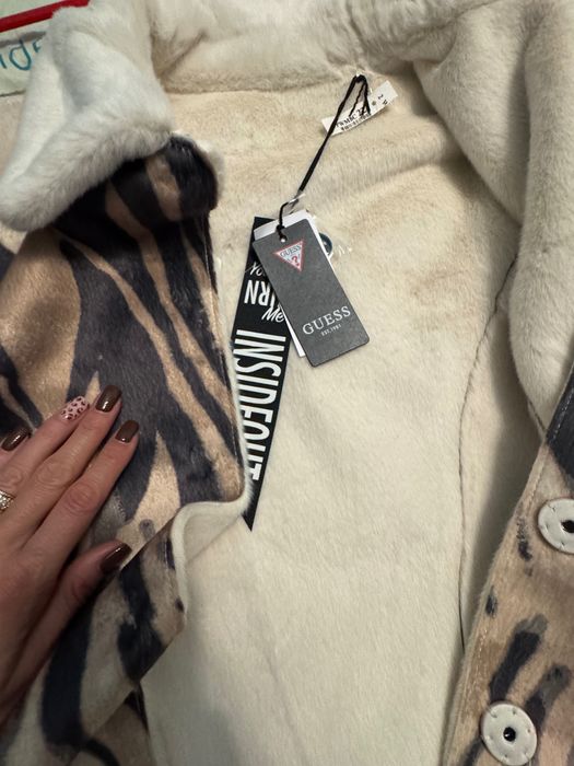 Guess- дамско палто, ново!