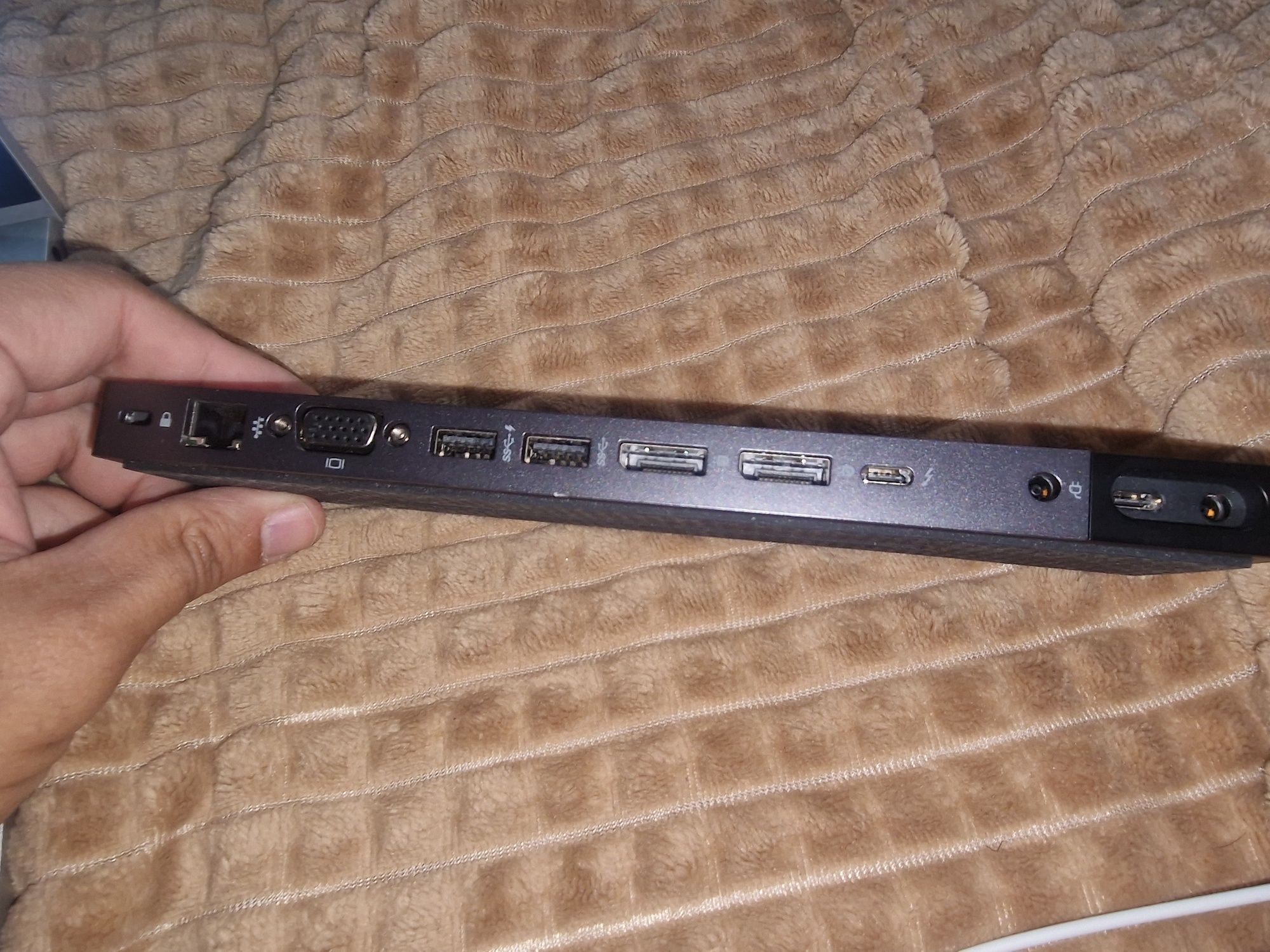 Докстанция HP Elite Thunderbolt 3 Dock или HP ZBook Thunderbolt 3 Dock