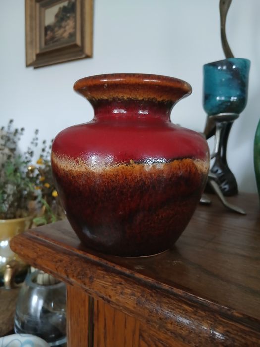 Vaza din ceramica,realizata după tehnica Fat lava de Scheurich.