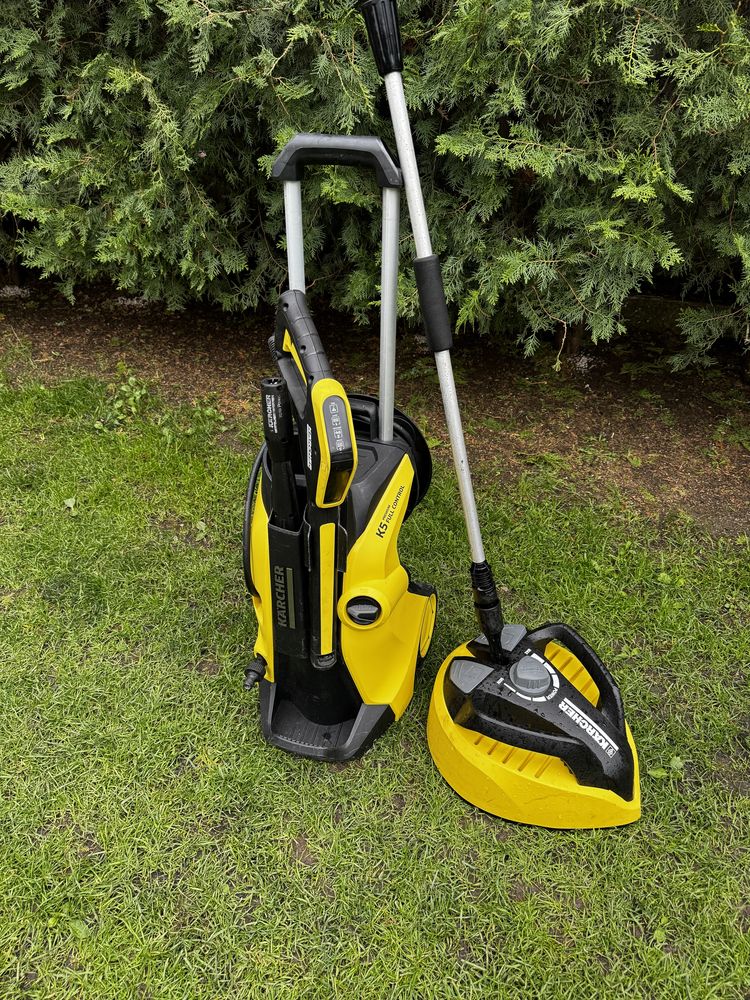 Aparat de spalat cu presiune KARCHER K5 Premium Full Control + perie!