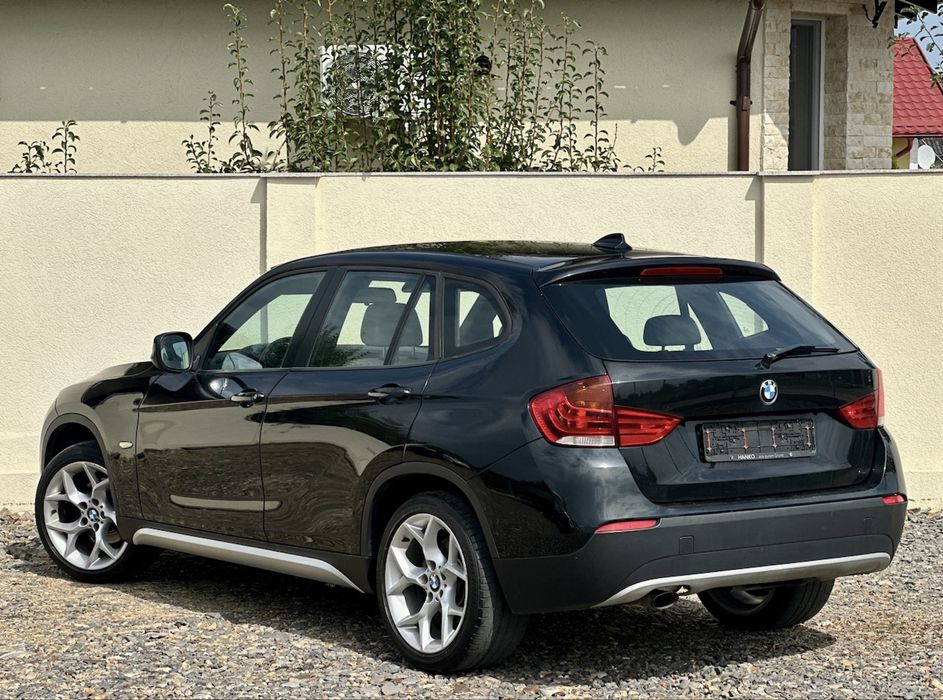 BMW X1 2012 Automat X-Line / Xenon / Navigatie / Piele / EURO5 / RATE