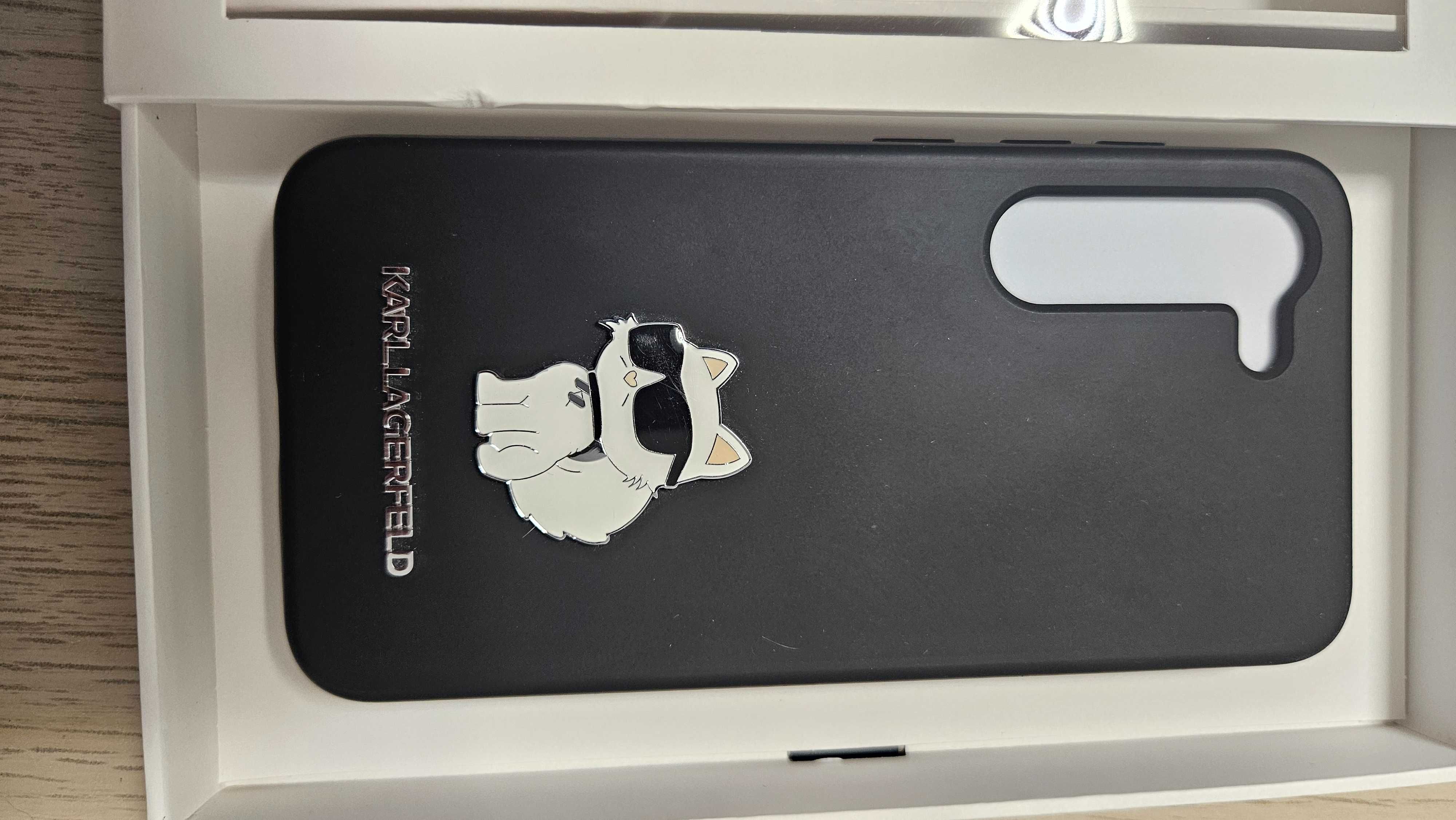 Samsung S23 и Sansung S23 Ultra /Хард кейс KARL LAGERFELD