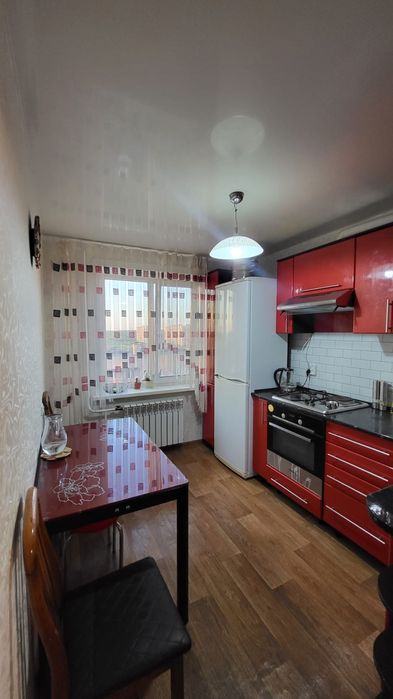 Продам 3 ком квартиру 8/10 новой планировки 20 мик