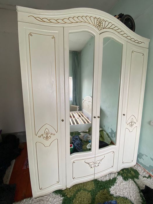 Продам шкаф и кровать и комод все всего за 140 тысяч тенге