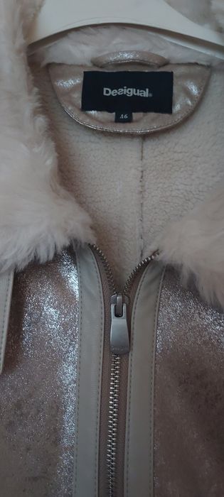 Дамско зимно яке с бляскав ефект Desigual рр.ХЛ