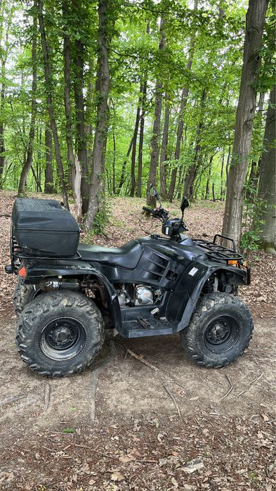Vand atv linhai 300 in stare perfecta de functionare