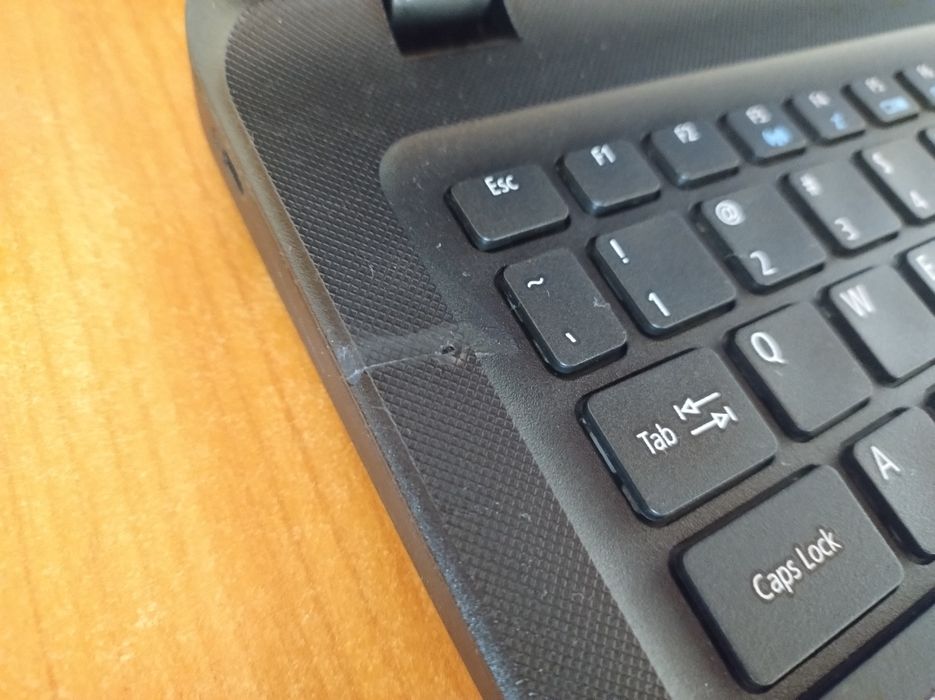 Laptop Acer Aspire ES15
