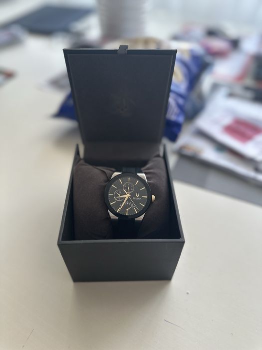 Ceas Bulova Modern Millenia ca si nou!!!