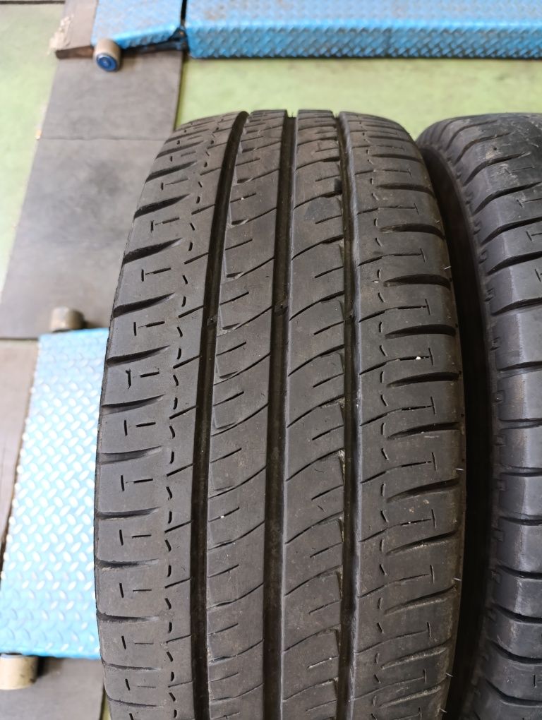 Летни гуми 235/65/16 С Continental