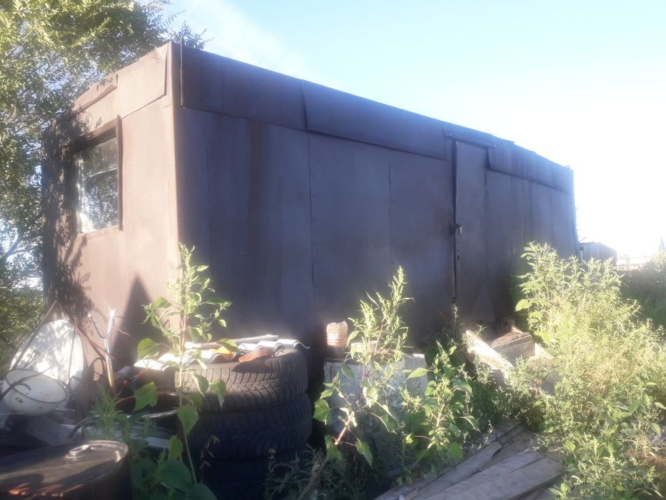 Продам вагон на колесах прецепной