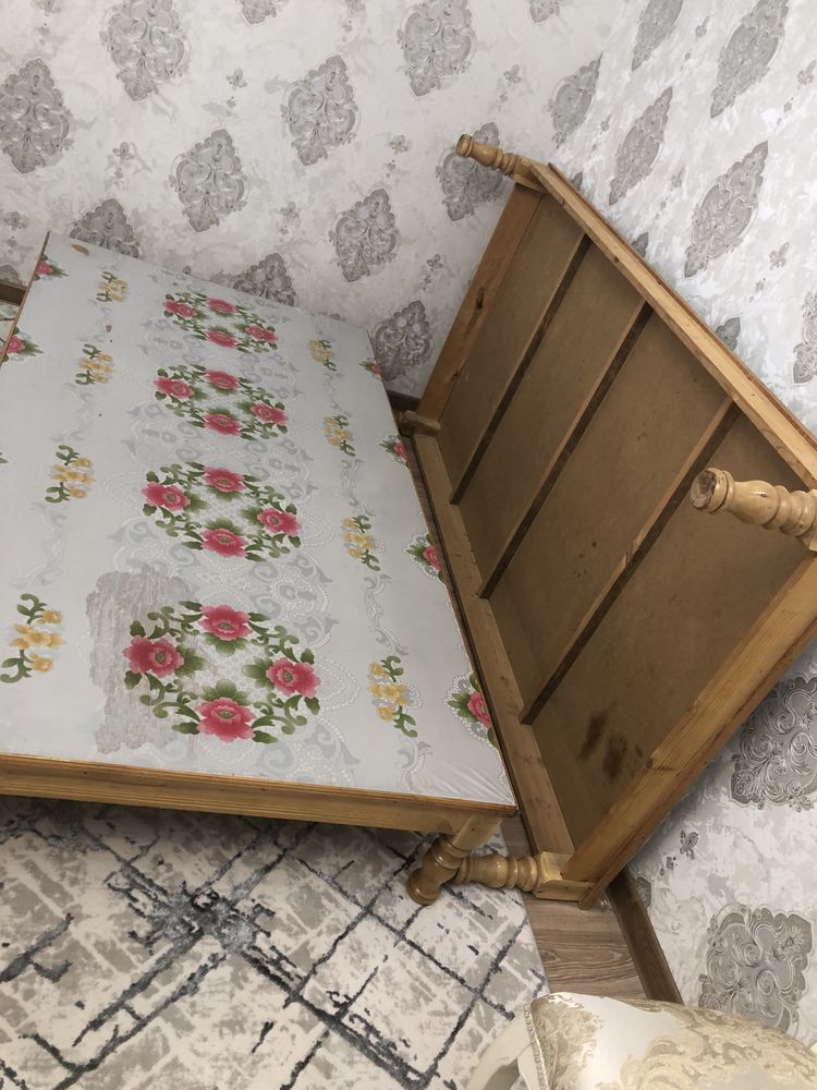 Xontaxta sotiladi srochniy